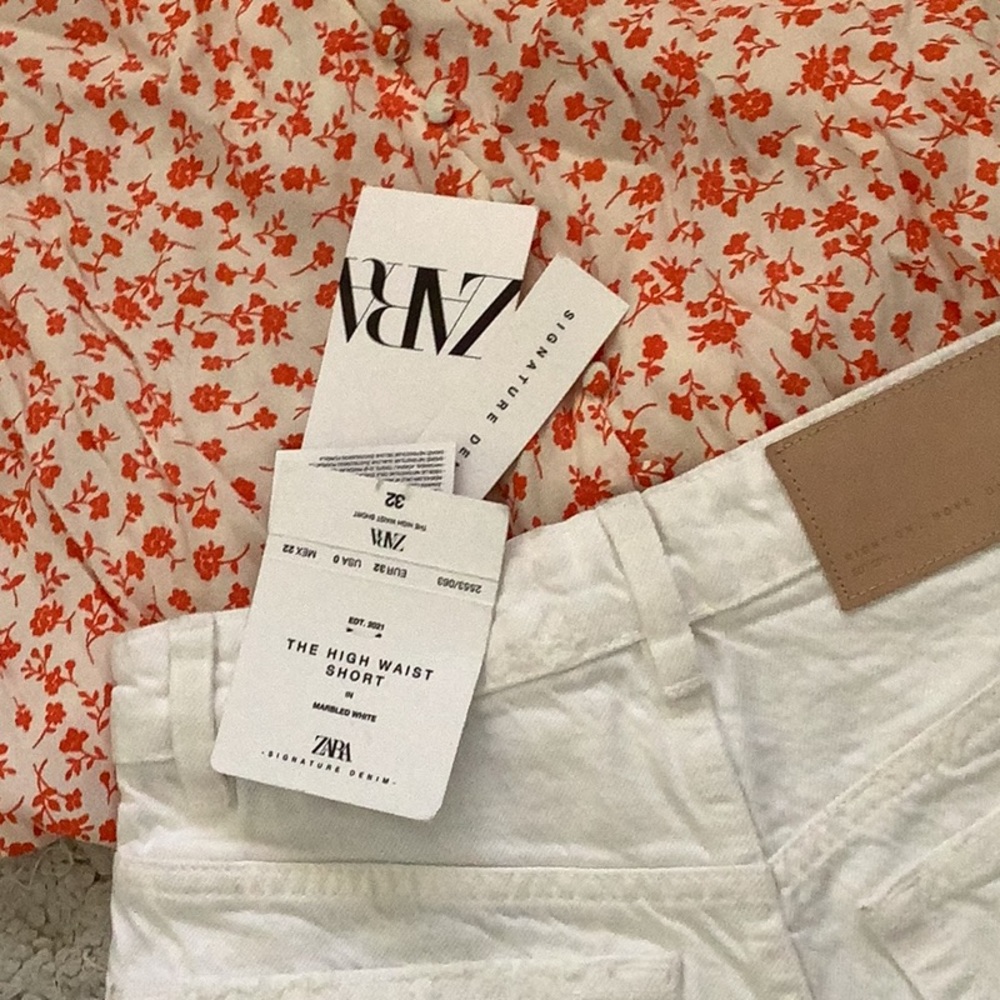 NWT Zara High Waisted Shorts 🖤🖤🖤 - Picture 4 of 9